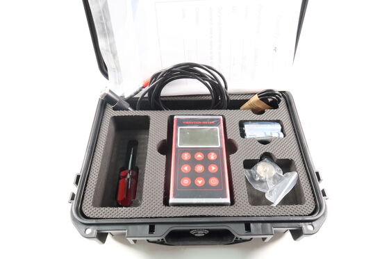 TMV120 Handheld Vibration Meter LCD met achtergrondverlichting Instrument voor vibratie detectie en onderhoud