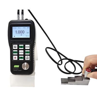 TM251D Ultrasoon diktemeter voor verf of coating met geheugen voor 500 testwaarden en een tolerantie van ±0,025 mm